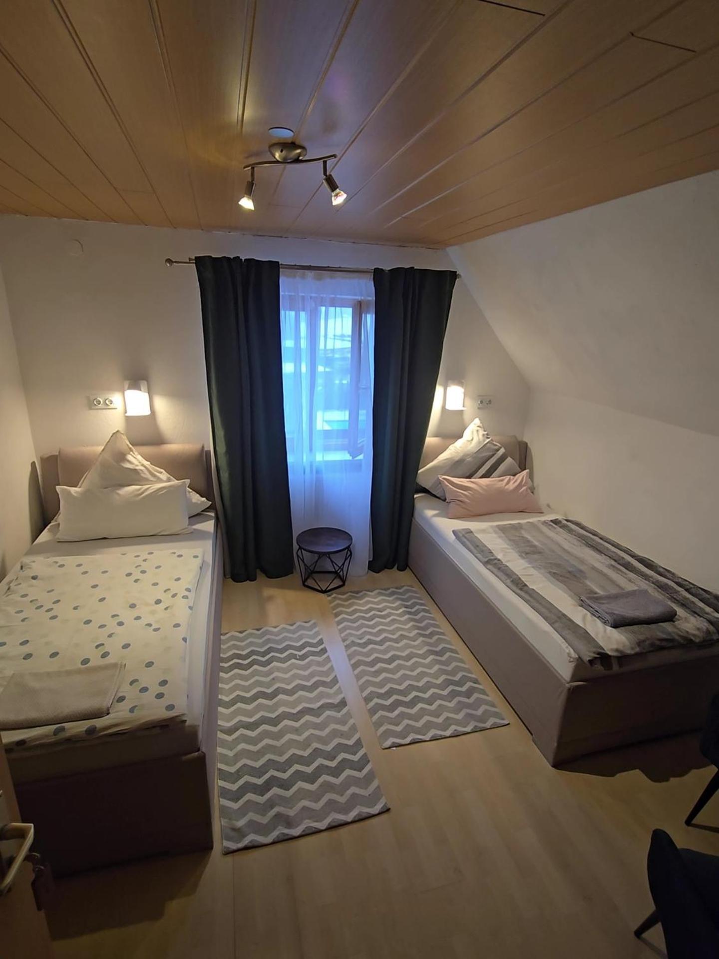 Hotel Karolingerweg Lauterhofen Esterno foto